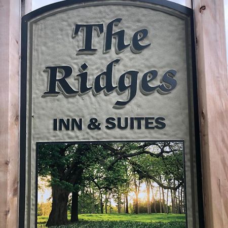 Ridges Inn & Suites ベイリーズ・ハーバー エクステリア 写真