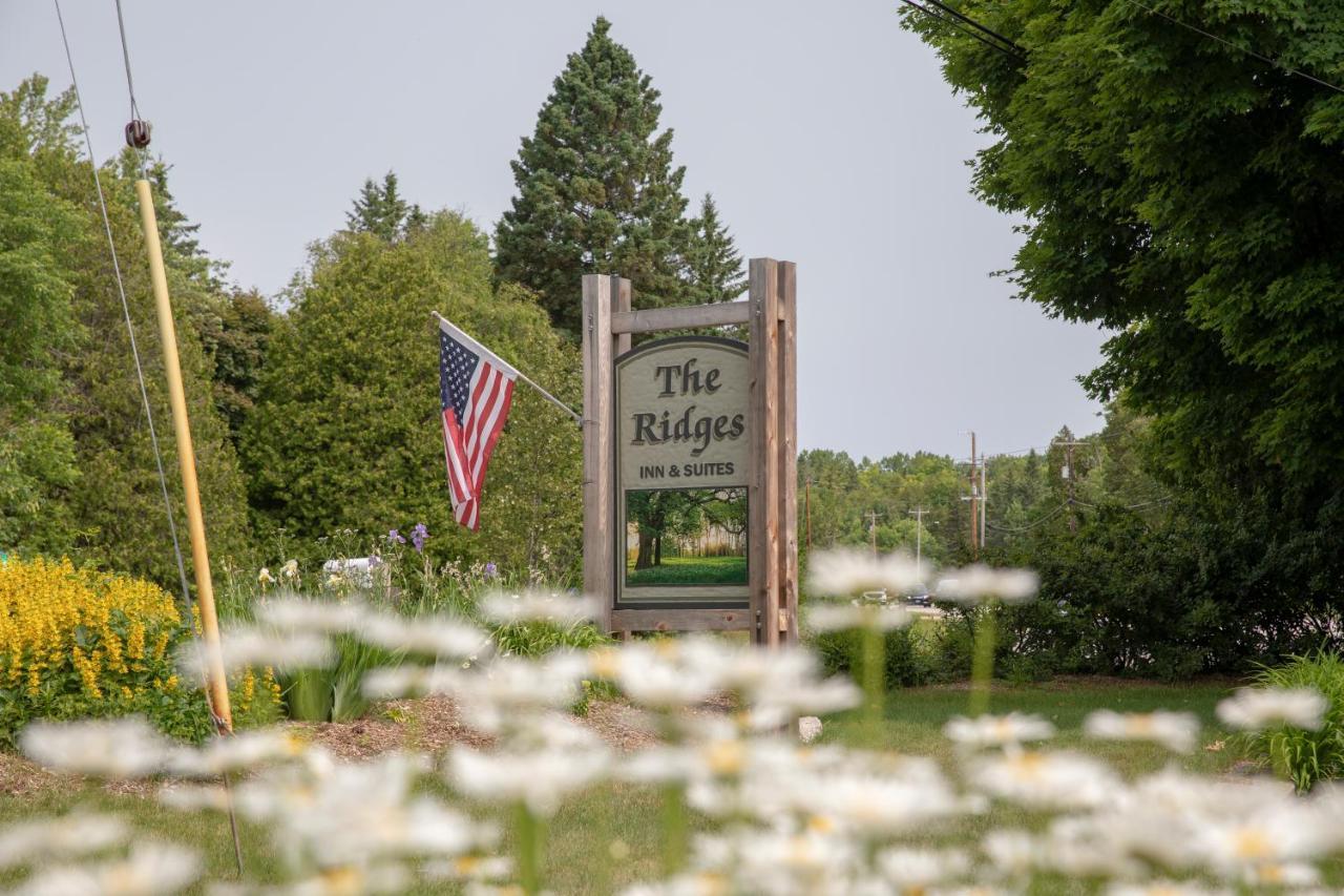 Ridges Inn & Suites ベイリーズ・ハーバー エクステリア 写真