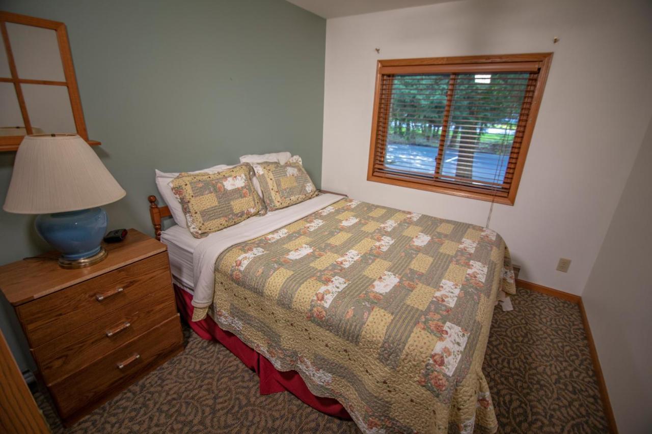 Ridges Inn & Suites ベイリーズ・ハーバー エクステリア 写真