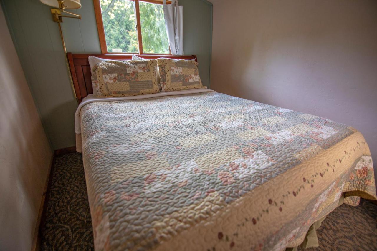 Ridges Inn & Suites ベイリーズ・ハーバー エクステリア 写真