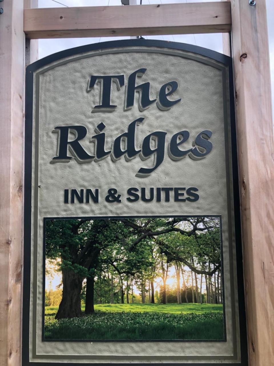 Ridges Inn & Suites ベイリーズ・ハーバー エクステリア 写真